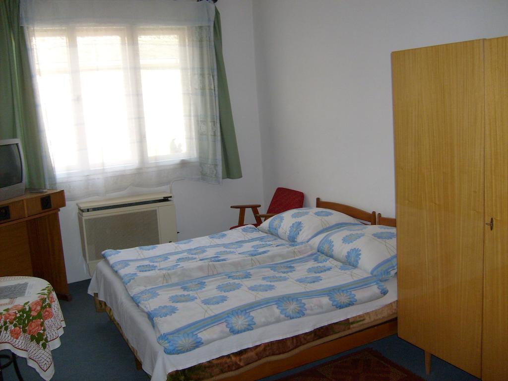 Toth Maganszallas Hajduszoboszlo Apartment Стая снимка